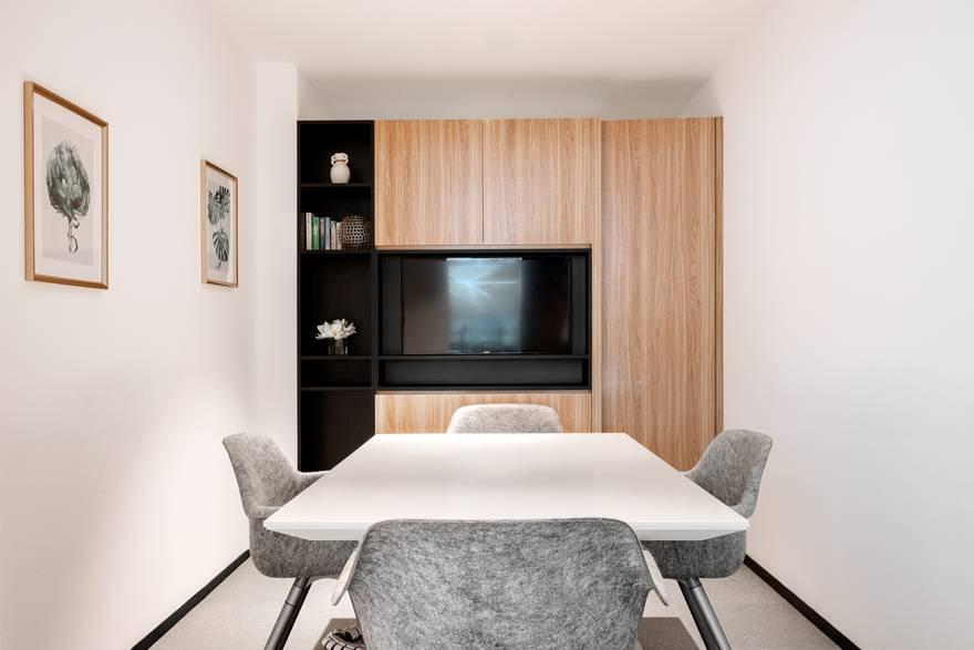 Private Meeting Room — photo 3