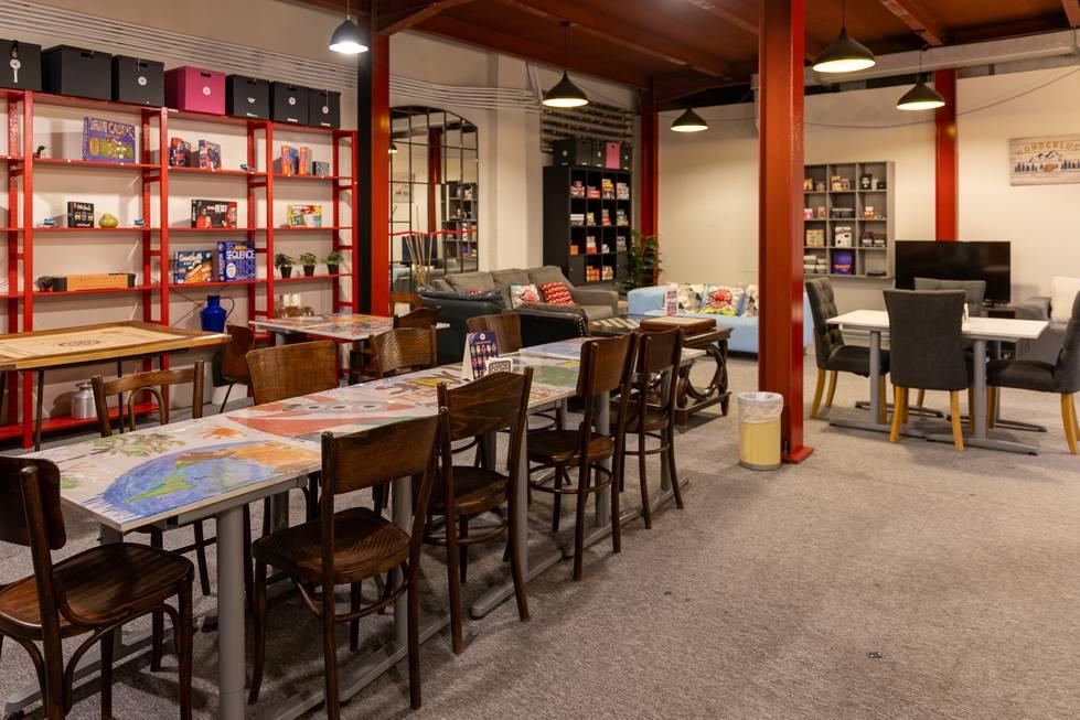 Vintage Cafe for events, photoshoot, gatherings opposite to Alserkal Avenue with free parking — photo 3
