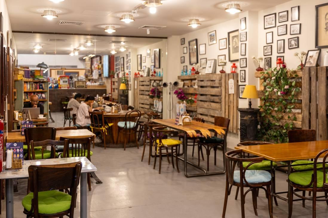 Vintage Cafe for events, photoshoot, gatherings opposite to Alserkal Avenue with free parking — photo 2