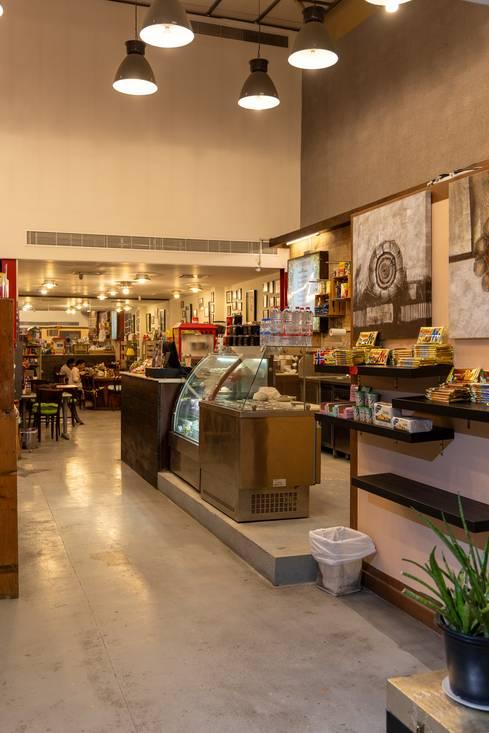 Vintage Cafe for events, photoshoot, gatherings opposite to Alserkal Avenue with free parking — photo 9