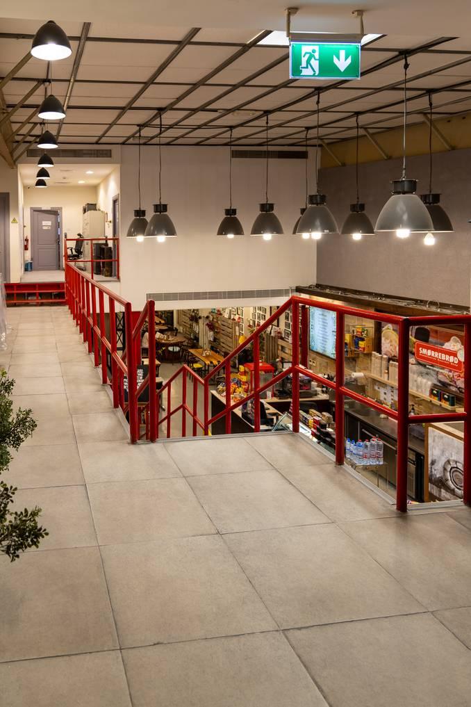 Vintage Cafe for events, photoshoot, gatherings opposite to Alserkal Avenue with free parking — photo 16