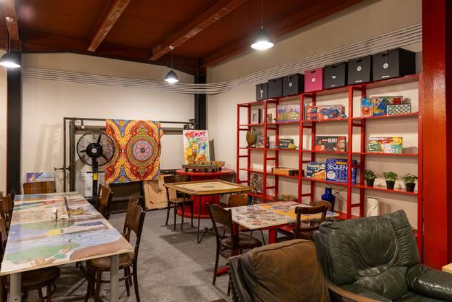 Vintage Cafe for events, photoshoot, gatherings opposite to Alserkal Avenue with free parking — photo 19