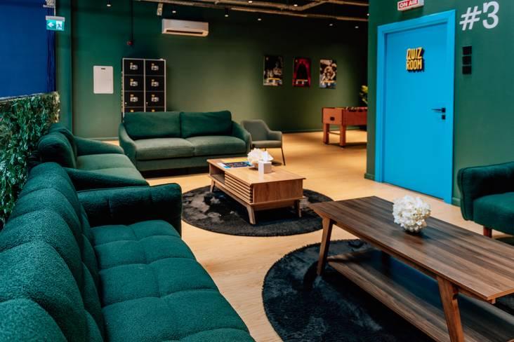 Private Lounge + Immersive Game Show Room for Groups & Team Events — photo 18