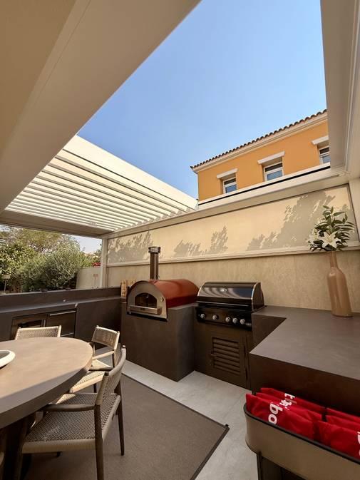 Elegant, modern open plan mediterranean style villa. — photo 19