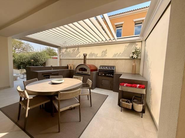 Elegant, modern open plan mediterranean style villa. — photo 20