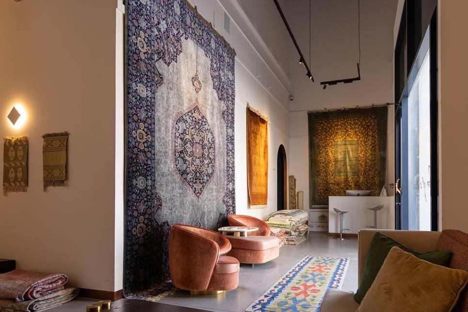 Artsy High-End Rugs Showroom for Contemporary Events and Photoshoot Projects — main photo