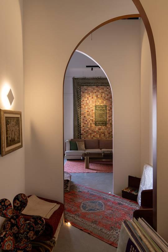 Artsy High-End Rugs Showroom for Contemporary Events and Photoshoot Projects — photo 5