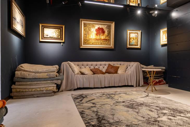 Artsy High-End Rugs Showroom for Contemporary Events and Photoshoot Projects — photo 22
