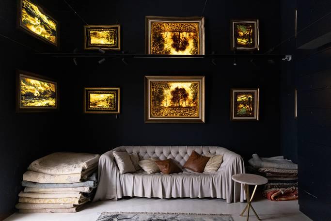 Artsy High-End Rugs Showroom for Contemporary Events and Photoshoot Projects — photo 31