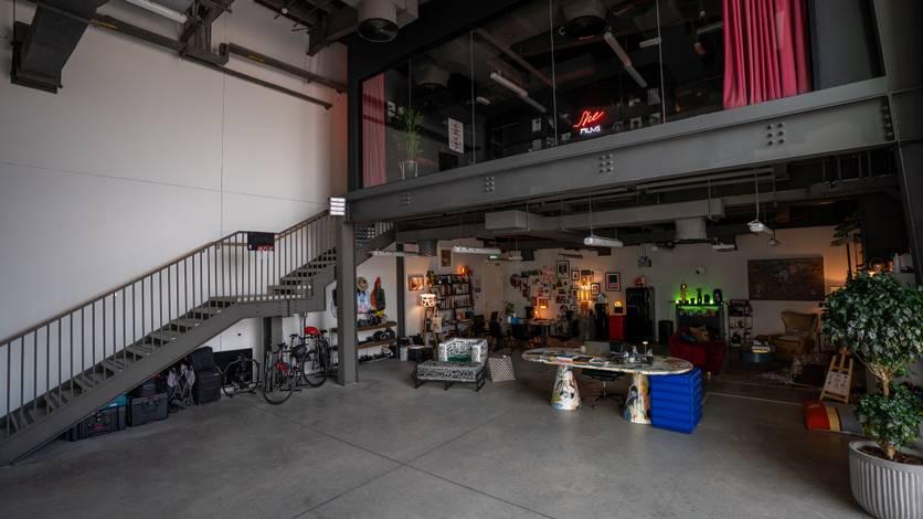Artsy Space for Photoshoots and Video Production — photo 18