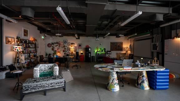 Artsy Space for Photoshoots and Video Production — photo 11