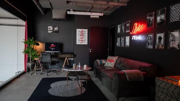 Artsy Space for Photoshoots and Video Production — photo 17