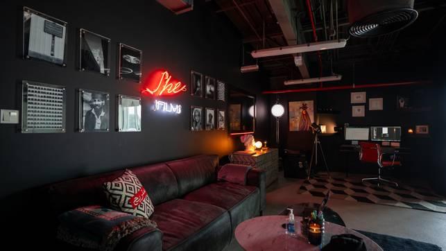 Artsy Space for Photoshoots and Video Production — photo 14