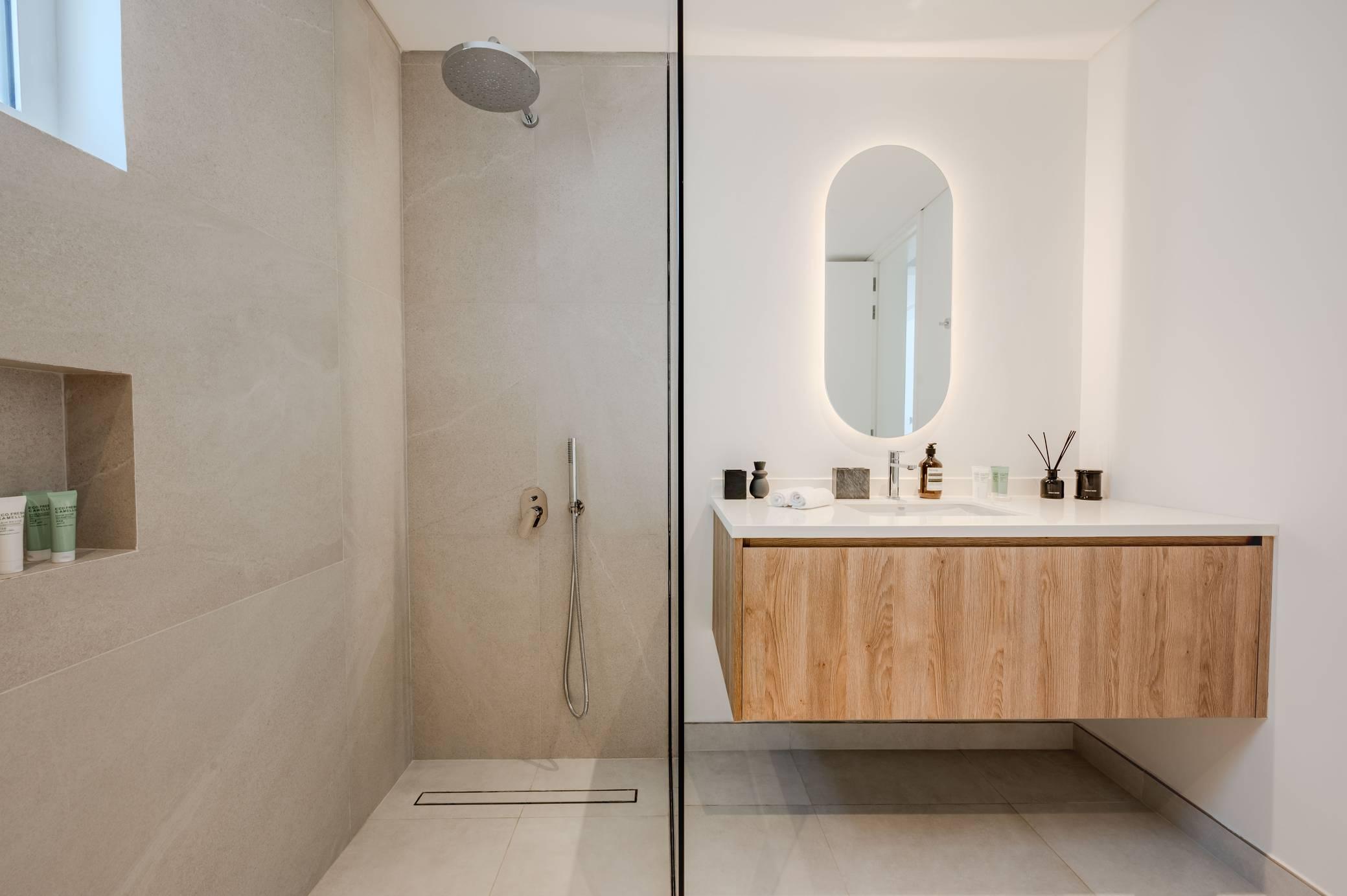 Mykonos-Inspired Luxury 4 BR | Private Pool Villa Near Burj Al Arab — photo 16