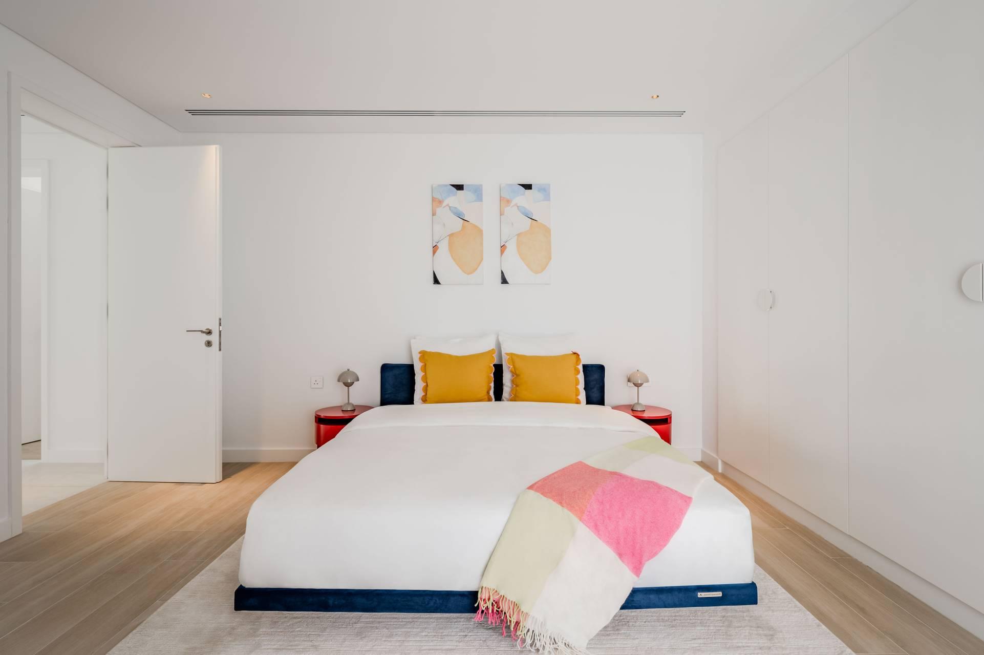 Mykonos-Inspired Luxury 4 BR | Private Pool Villa Near Burj Al Arab — photo 12