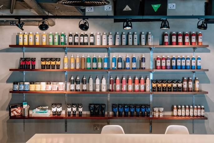 Upper Floor Art Cafe Space for Painiting Workshops, Photoshoot, Meetups and Gatherings — photo 6