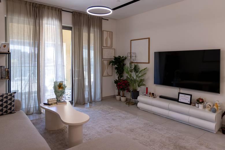 An Elegant Waterfront Residence in Jaddaf — photo 12