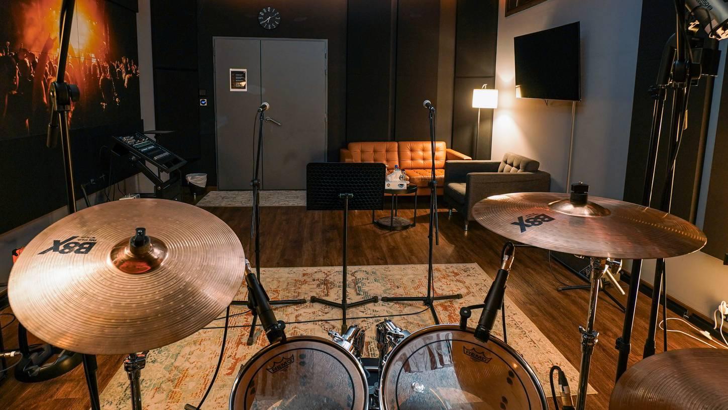 Music Rehearsal and Podcast Studio — photo 3