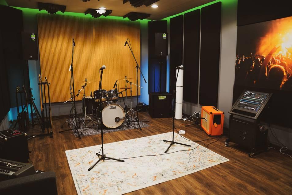 Music Rehearsal and Podcast Studio 1