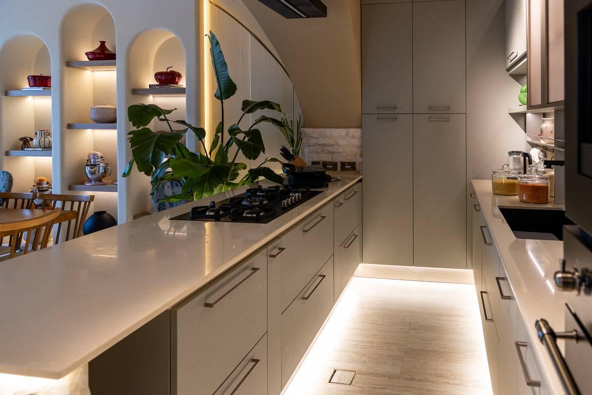 Fully Equipped Kitchen Studio with Cooking Stations, Private Dining Space for Workshops, Shoots and Dining Experience, — photo 9