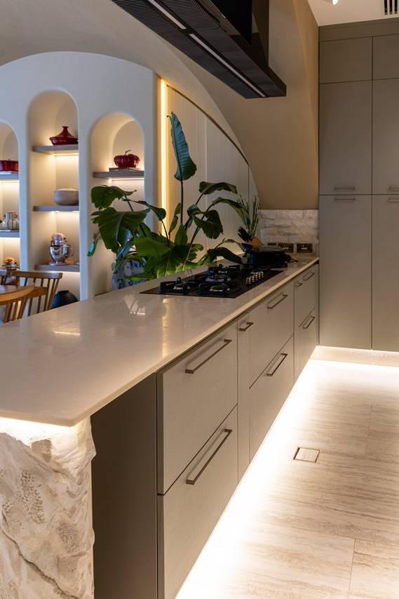 Fully Equipped Kitchen Studio with Cooking Stations, Private Dining Space for Workshops, Shoots and Dining Experience, — photo 13
