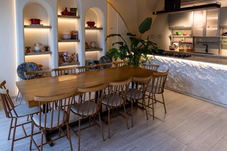 Fully Equipped Kitchen Studio with Cooking Stations, Private Dining Space for Workshops, Shoots and Dining Experience, 1