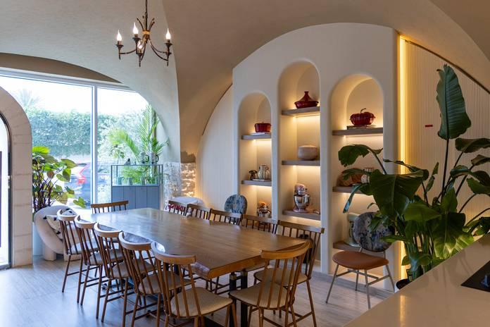 Fully Equipped Kitchen Studio with Cooking Stations, Private Dining Space for Workshops, Shoots and Dining Experience, 3