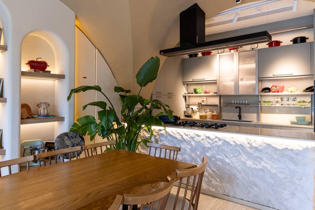 Fully Equipped Kitchen Studio with Cooking Stations, Private Dining Space for Workshops, Shoots and Dining Experience, — photo 15