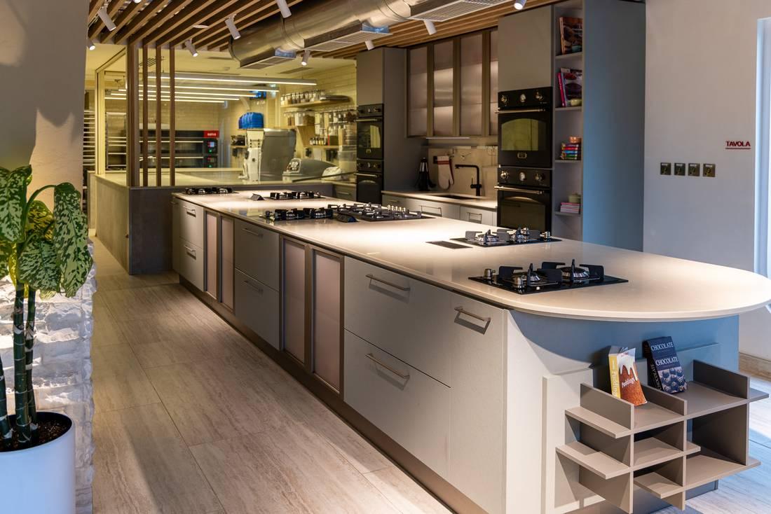 Fully Equipped Kitchen Studio with Cooking Stations, Private Dining Space for Workshops, Shoots and Dining Experience, — photo 19