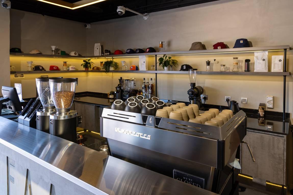 Fashion Showroom with Cafe Space in Al Quoz for Events, Photoshoot Projects and Activations - Ground Floor — photo 8