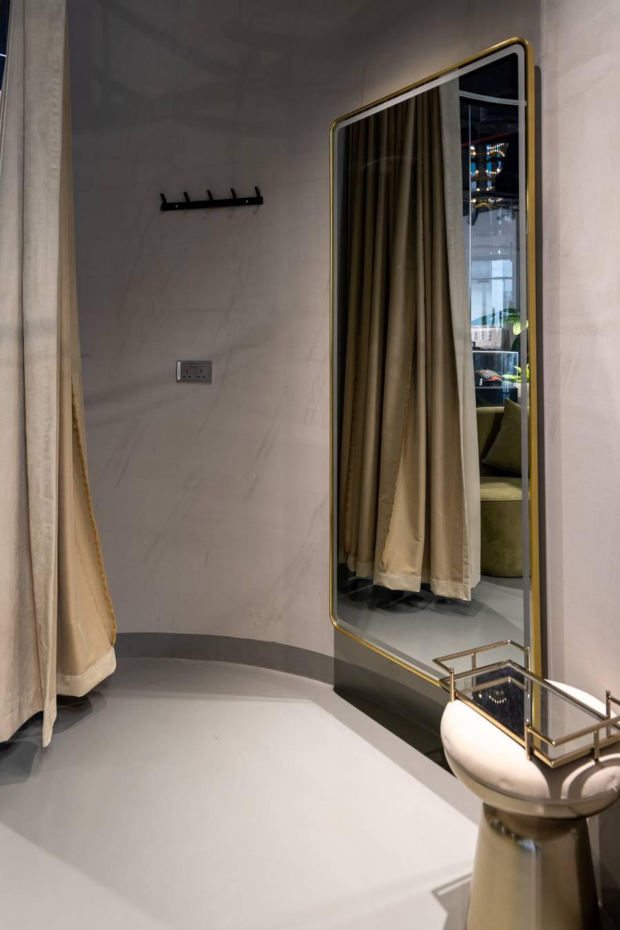 Fashion Showroom with Cafe Space in Al Quoz for Events, Photoshoot Projects and Activations - Ground Floor — photo 12