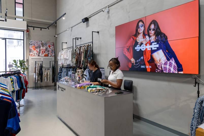 Fashion Showroom with Cafe Space in Al Quoz for Events, Photoshoot Projects and Activations - Ground Floor — photo 19