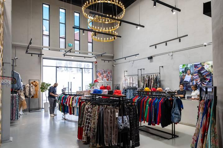 Upper floor Fashion Showroom with Cafe Space - Perfect for Events and Creative Shoots — photo 19