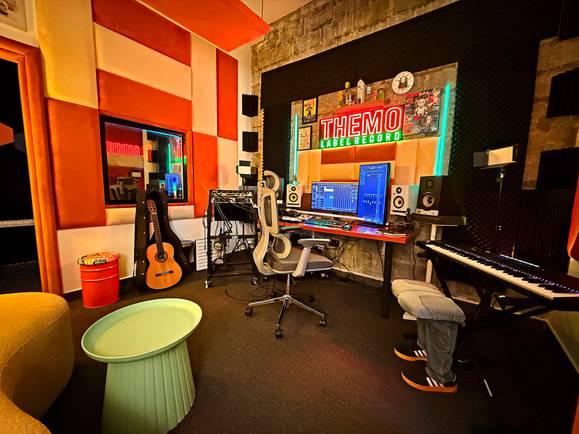 Fully Equipped Professional Music Recording and Production Studio For Hourly Bookings — main photo