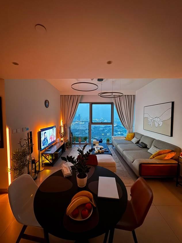 Chic 1-Bedroom Apartment with Natural Light, Elegant Furniture for Photoshoot and Content Creation — photo 17