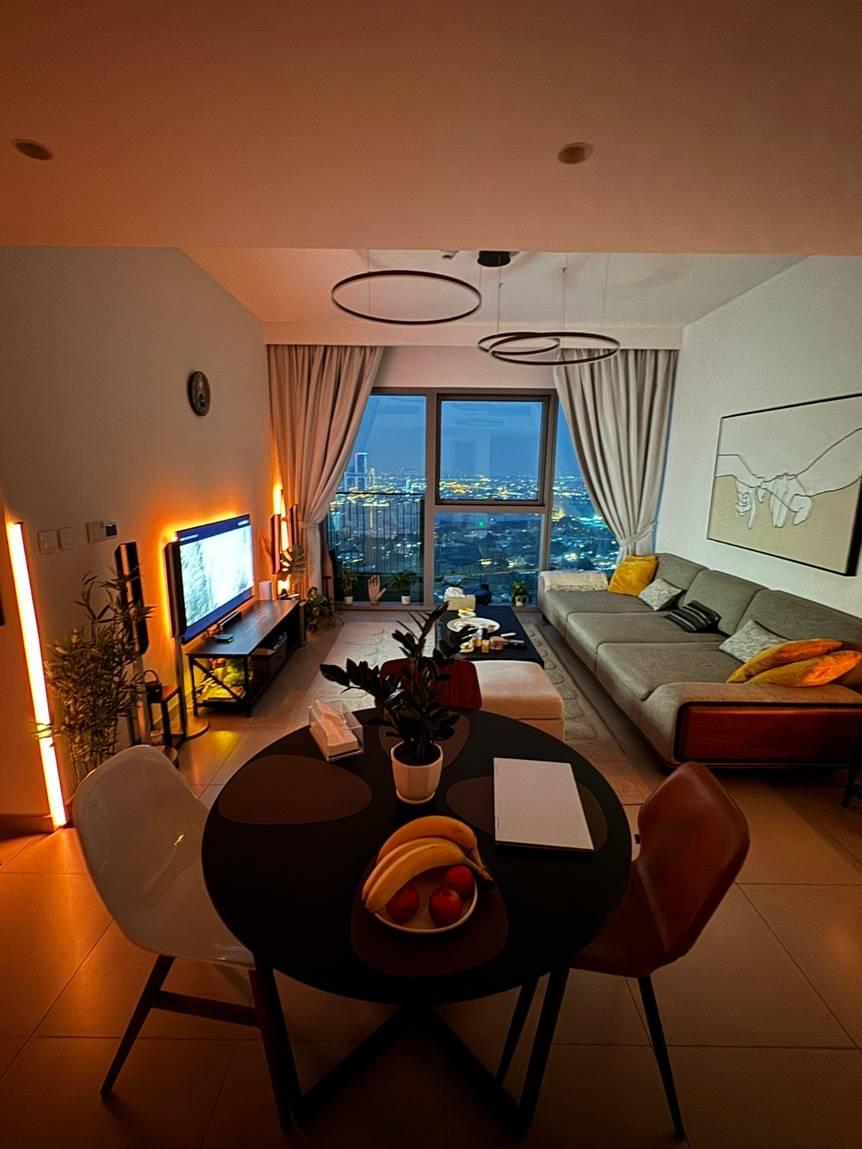 Chic 1-Bedroom Apartment with Natural Light, Elegant Furniture for Photoshoot and Content Creation — photo 7