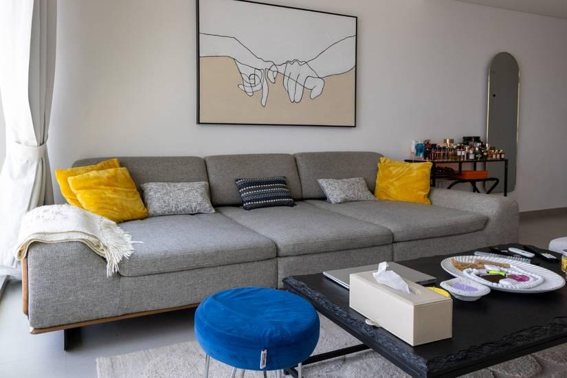 Chic 1-Bedroom Apartment with Natural Light, Elegant Furniture for Photoshoot and Content Creation — photo 5