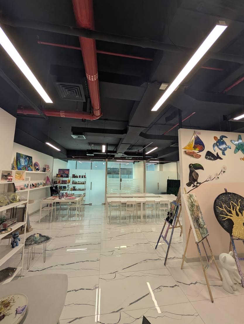 Boutique Art Studio for Painting Workshops and Events — photo 2