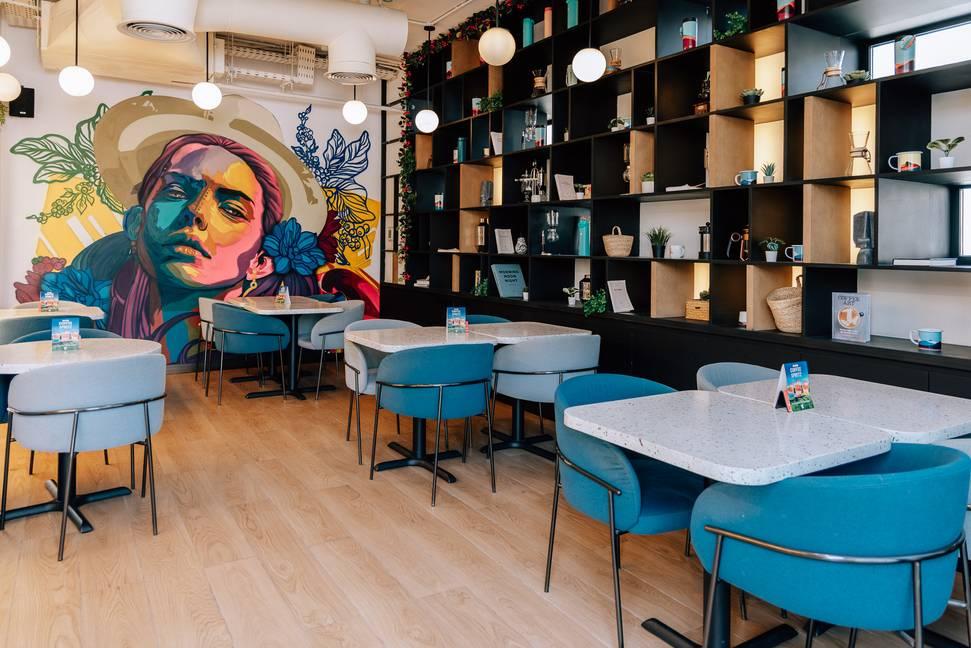 Colombian Café with Terrace in Jumeirah (Ground Floor) – Event, Activation & Production Space — photo 4