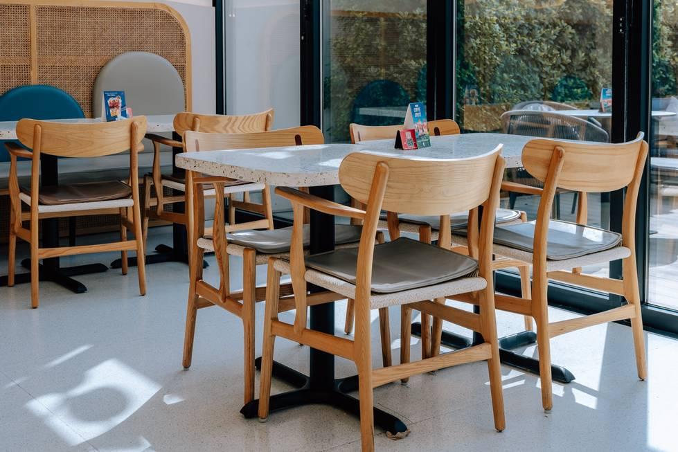 Colombian Café with Terrace in Jumeirah (Ground Floor) – Event, Activation & Production Space — photo 7