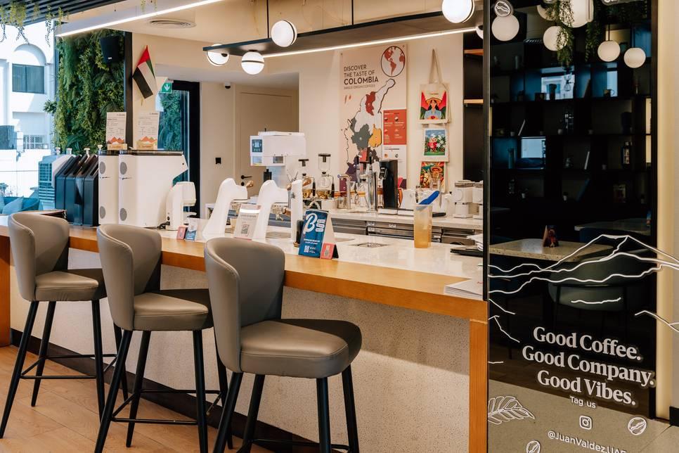 Colombian Café with Terrace in Jumeirah (Ground Floor) – Event, Activation & Production Space — photo 9