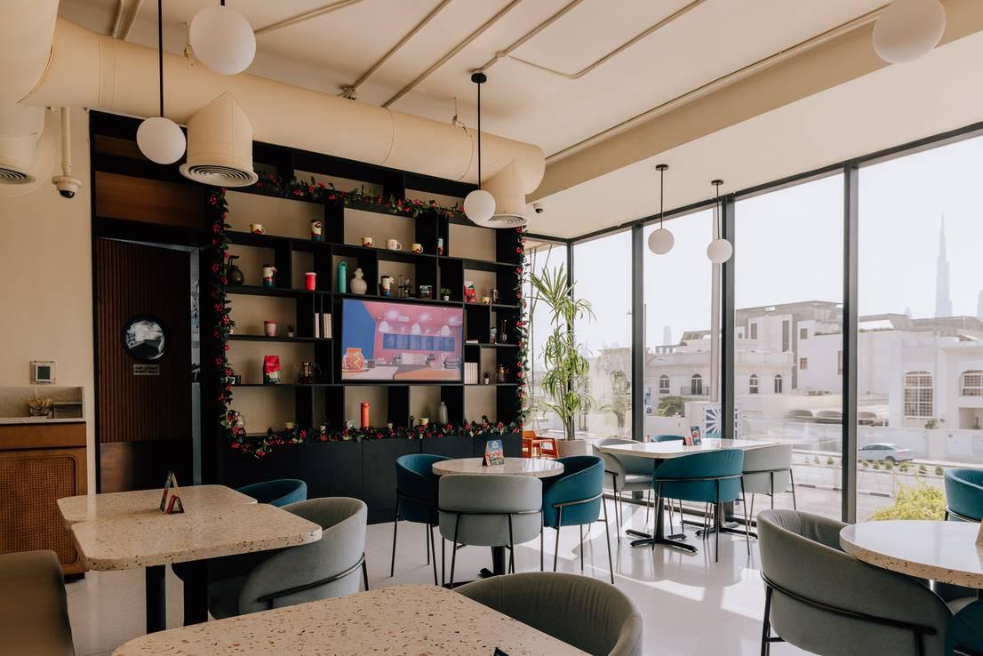Colombian Café Workshop Space with TV Screen in Jumeirah (Upper Floor) – Meetings & Private Sessions — main photo