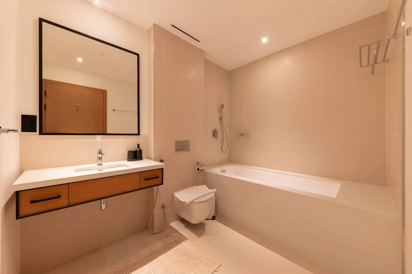 48th-Floor Marina View 1BR Apartment in Dubai Marina — photo 33