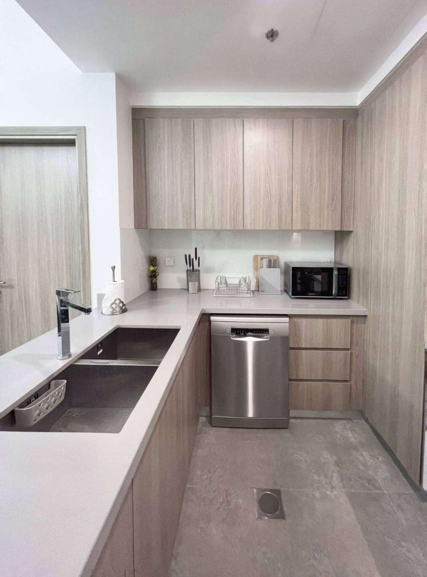 Stella Maris 42nd-Floor 2BR with Dubai Skyline Views — photo 6