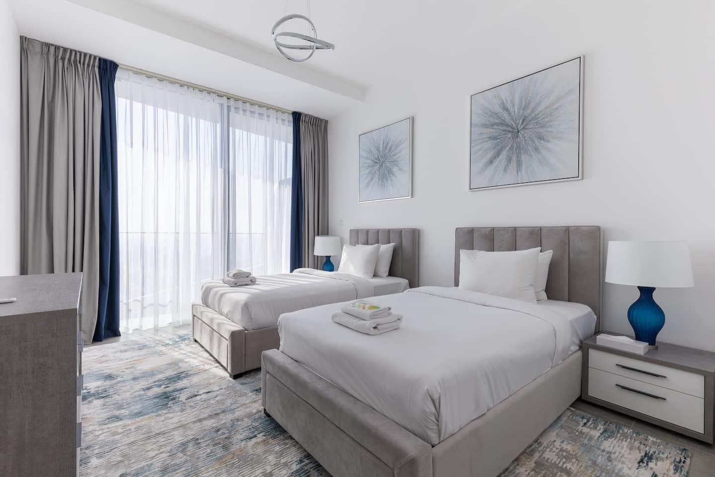 Stella Maris 42nd-Floor 2BR with Dubai Skyline Views — photo 8