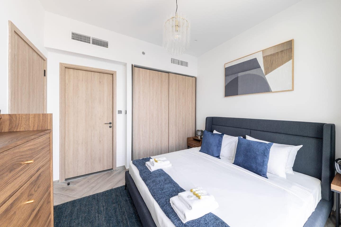 Canal View 1BR Apartment in Business Bay, Peninsula — photo 6