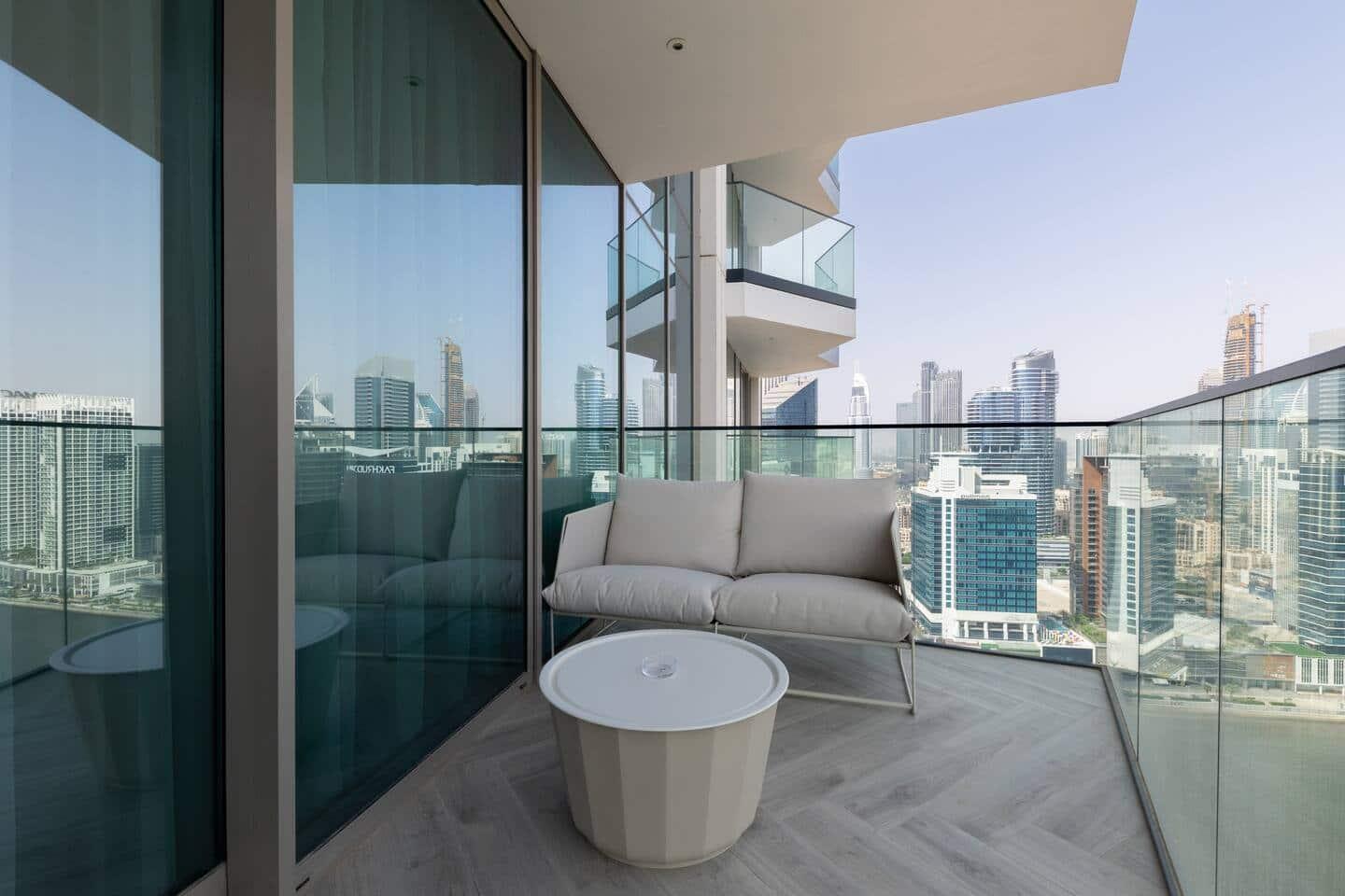 Canal View 1BR Apartment in Business Bay, Peninsula — photo 11