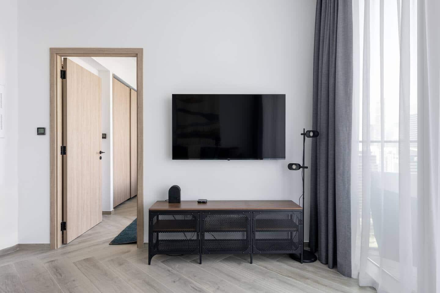 Canal View 1BR Apartment in Business Bay, Peninsula — photo 16