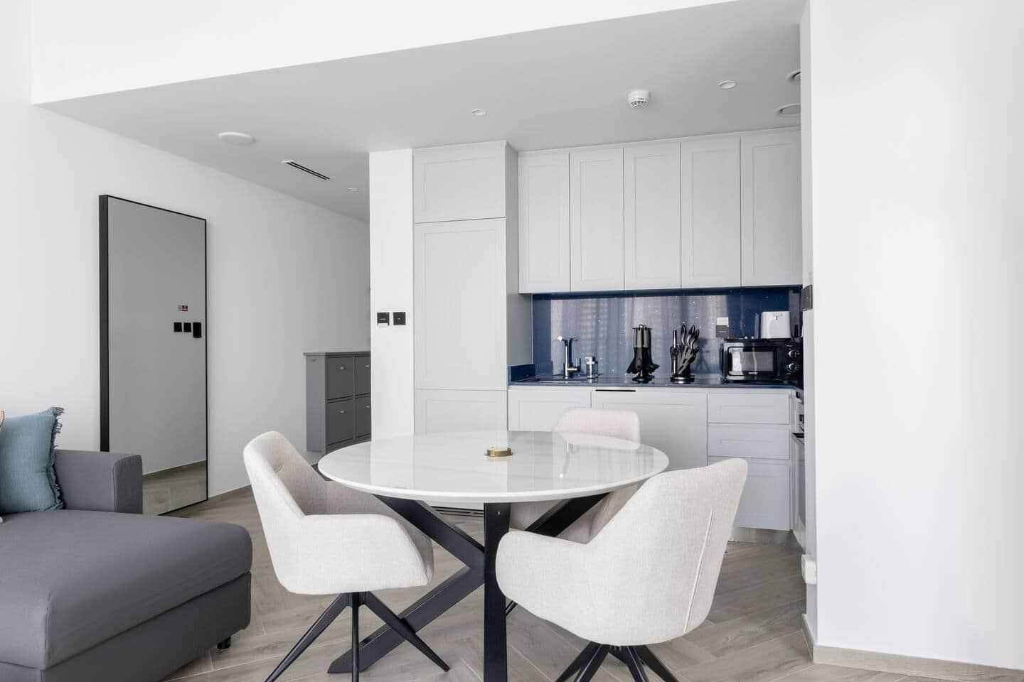 Canal View 1BR Apartment in Business Bay, Peninsula — photo 20