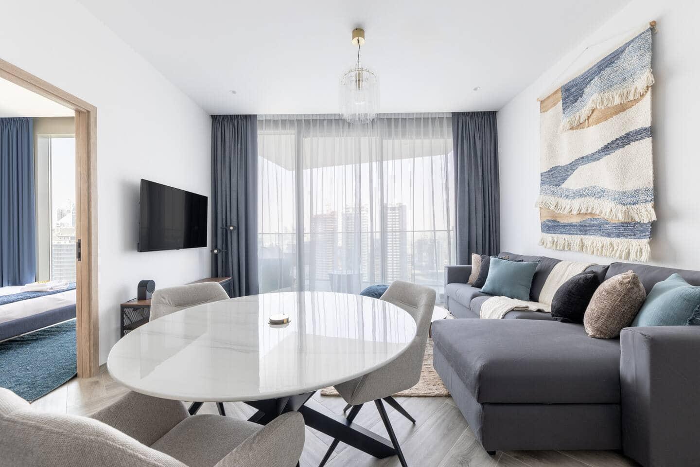 Canal View 1BR Apartment in Business Bay, Peninsula — photo 25